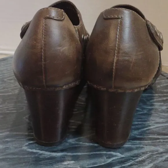 👍 Dansko. Studded Leather Heeled Clogs Size 38     A7
