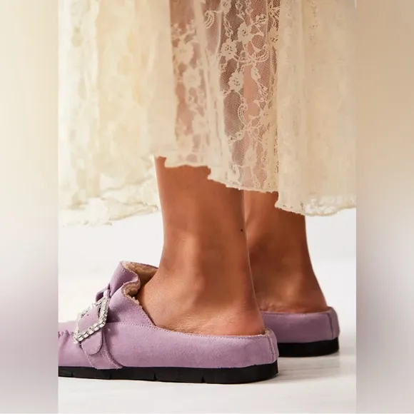 🆕 FREE PEOPLE | SHEARLING AFTER RIDING MULES | LAVENDER | SIZE: EU 39 (US 8.5)