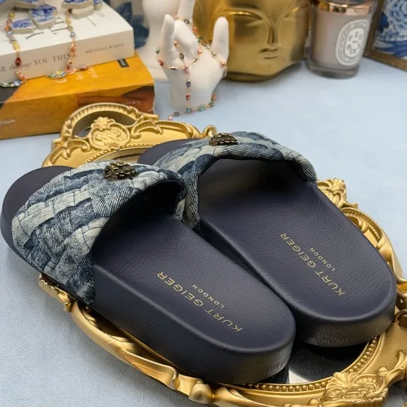 🆕 KURT GEIGER LONDON 🧿 NWOT Blue Denim Meena Eagle Slides, Sz EU 36 US 6