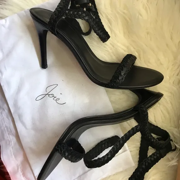 👠 NIB Women’s Joie Strappy Heels