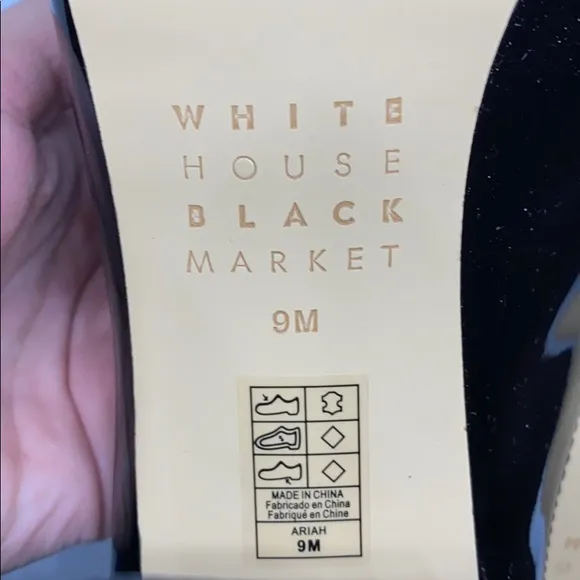 39. White House Black Market Ariah Oxford Mules size 9