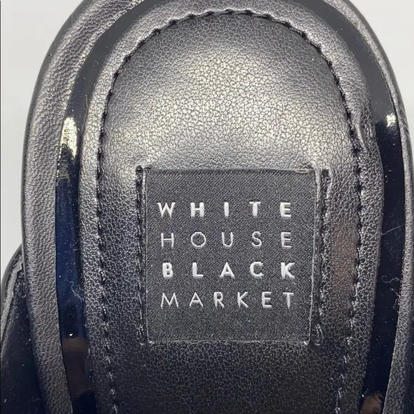 39. White House Black Market Ariah Oxford Mules size 9