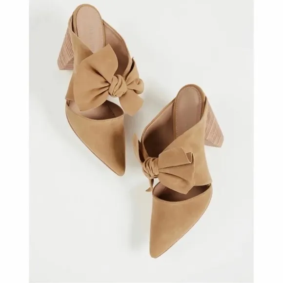 $550 Ulla Johnson Lucia Blue Suede Bow Pointed Toe Block Heels Mules size 9.5