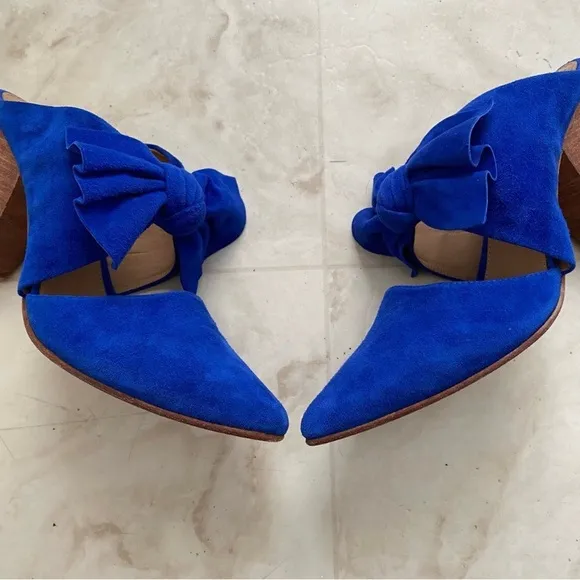 $550 Ulla Johnson Lucia Blue Suede Bow Pointed Toe Block Heels Mules size 9.5