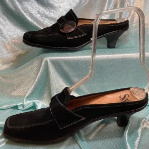 8.5 Sofft kitten heel mules. Black suede. Hardly worn. 2