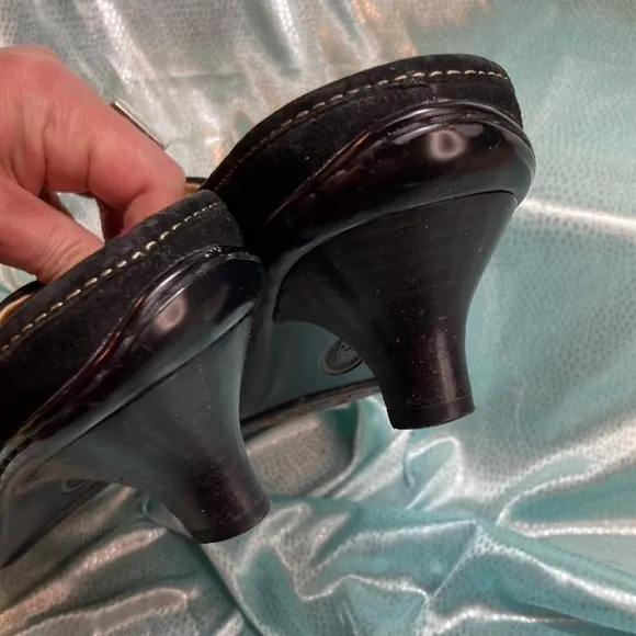 8.5 Sofft kitten heel mules. Black suede. Hardly worn. 2