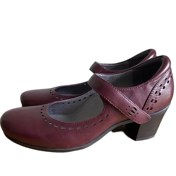 Abeo B.I.O. System Penny Leather Heeled Mary Jane Shoes Size 8 Neutral