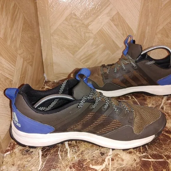 Adidas men's Kanadia TR7 trail running shoe sneaker brown size 12. 038