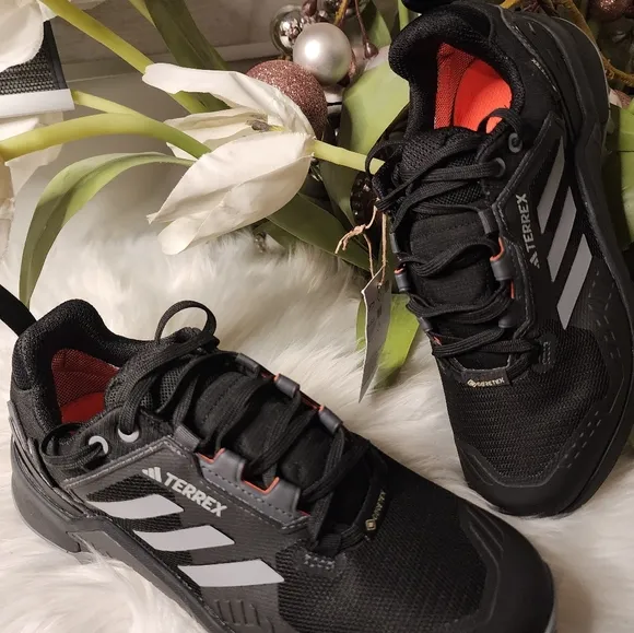 adidas men's Terrex Swift R3 Sneaker Men7/Women new