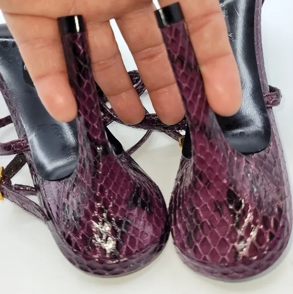 Aerin Collonade Burgundy Leather Snake Embossed Strappy Heels T-Strap Size 8 M.
