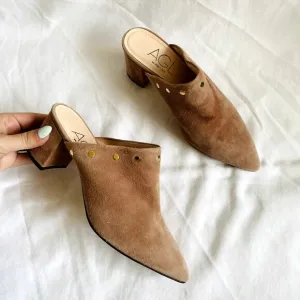 AGL 37 light pink tan PAVELOU Suede Heeled Mules