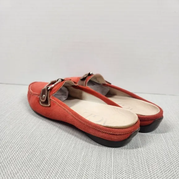 AGL Attilio Giusti Leombruni Size 40.5 Red Mules Suede