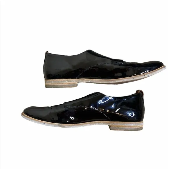 AGL black patent Leather Leombruni Pointy toe lace up Oxfords