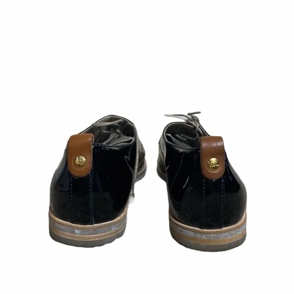 AGL black patent Leather Leombruni Pointy toe lace up Oxfords