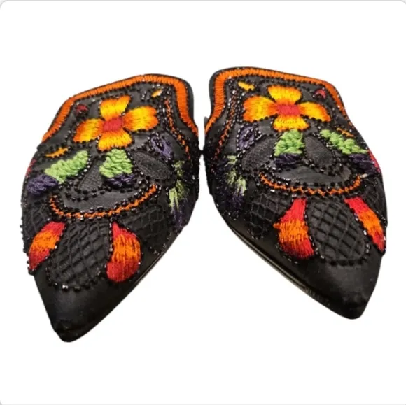 ALBERTA FERRETTI | Floral Embroidered Pointed-Toe Mules in Size EU 40 / US 9.5