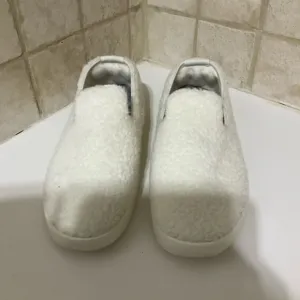 Allbirds Neutral White Fluff Lounger Shoes