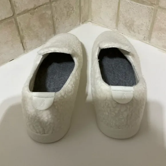 Allbirds Neutral White Fluff Lounger Shoes