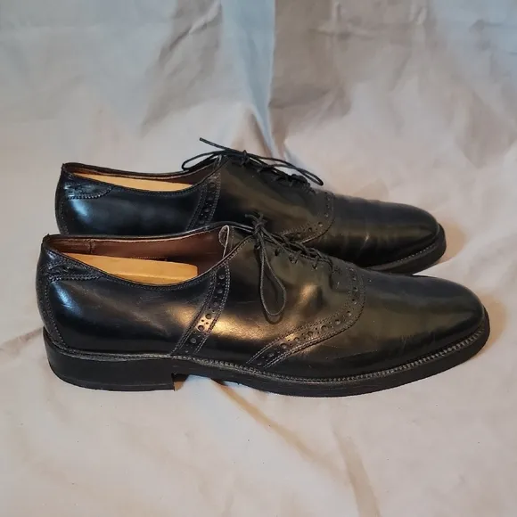 Allen Edmonds 11 B Polo Black Oxford Shoes with Cap Toe and Broguing