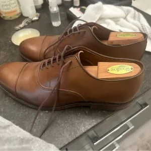 Allen Edmonds Brown Oxford Cap Toe Shoes