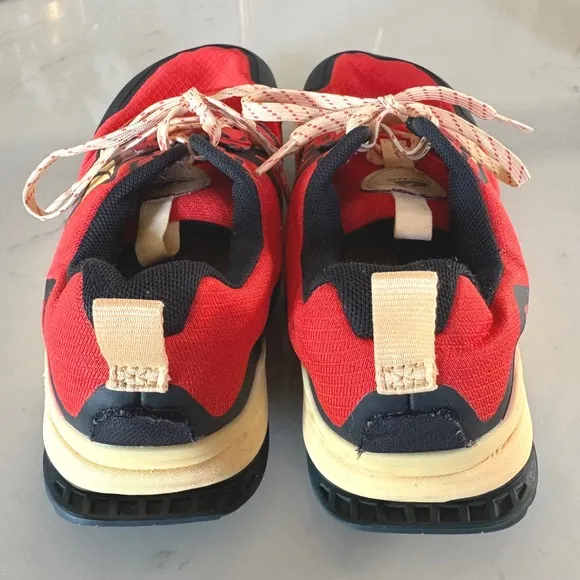 ALTRA Lone Peak 7 Trail Running Shoes Lightweight Red Black Men's Sneakers 7.5