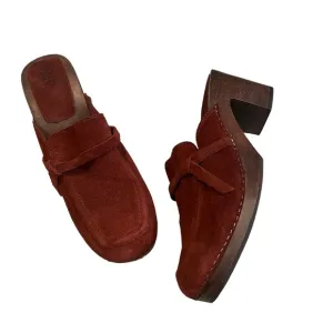 American Eagle Vintage 90’s/Y2K Suede Wood Platform Mules Clogs Maroon