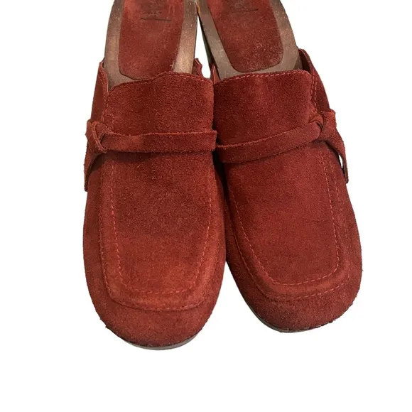 American Eagle Vintage 90’s/Y2K Suede Wood Platform Mules Clogs Maroon