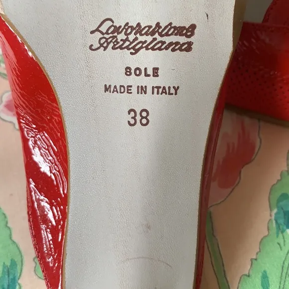 ANITA MADE IN ITALY GORGEOUS PATENT LEATHER MULES