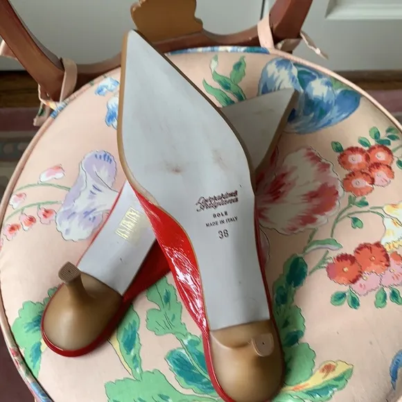 ANITA MADE IN ITALY GORGEOUS PATENT LEATHER MULES