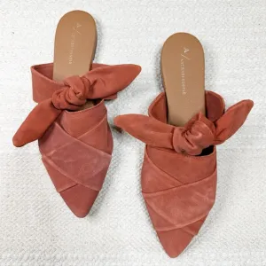 ANTHROPOLOGIE burnt orange bow slip on leather pointed toe mules 40