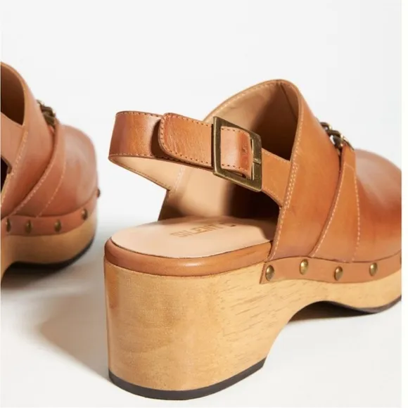Anthropologie Silent D Georgia Leather Slingback Clogs