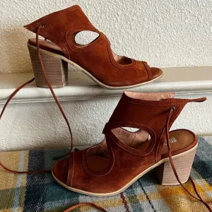Anthropologie Silent D Women’s Guilford Heeled Mules EU Size 38 Brown Suede
