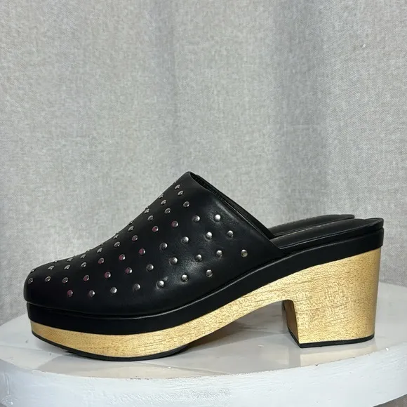 ANTHROPOLOGIE THE ODELLS SILVER  STUDDED BLACK LEATHER HEELED CLOGS **NIB**