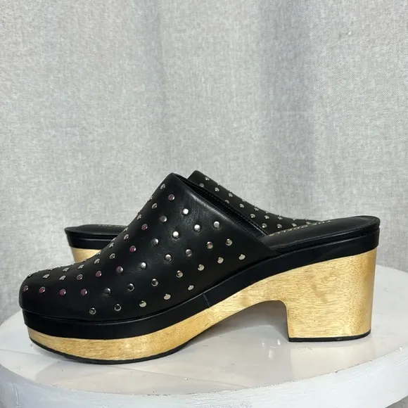 ANTHROPOLOGIE THE ODELLS SILVER  STUDDED BLACK LEATHER HEELED CLOGS **NIB**