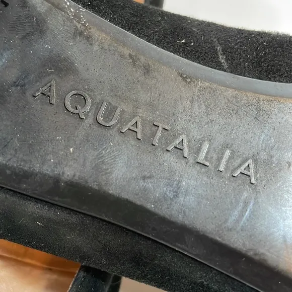 Aquatalia  Suede Low Heeled Pumps 9.5 Black Comfortable Luxury