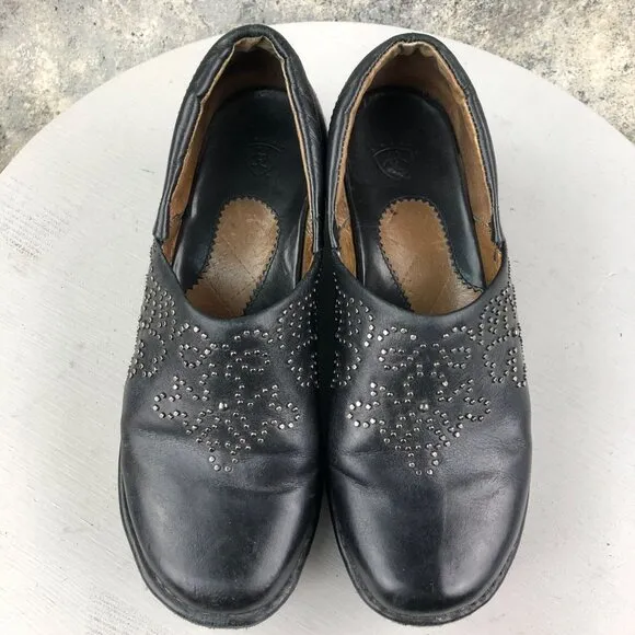 Ariat Women's Size 8B Black Leather Closed Toe Studded Slip On Heeled Clogs