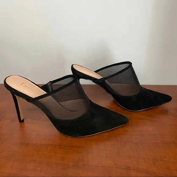 AVEC LES FILLES Joelle Mule Heel; Size 6 1/2M
