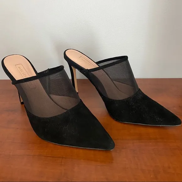 AVEC LES FILLES Joelle Mule Heel; Size 6 1/2M