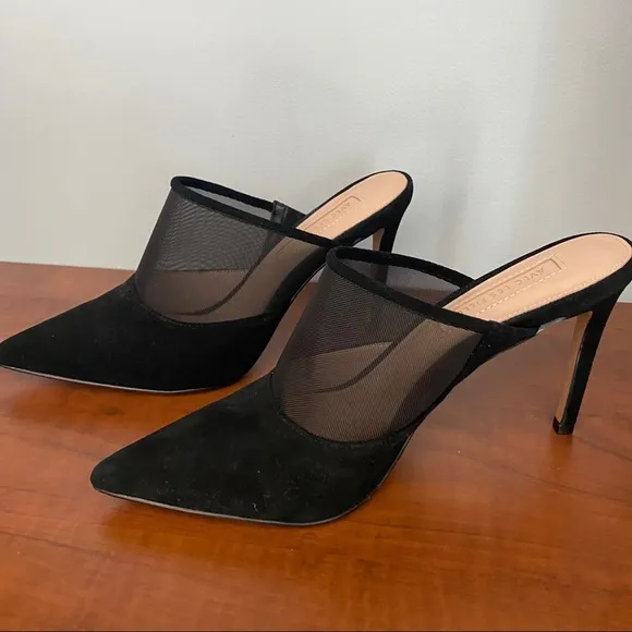 AVEC LES FILLES Joelle Mule Heel; Size 6 1/2M