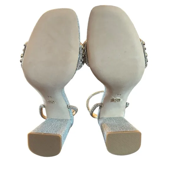Badgley Mischka  Becca Strappy Block Heels Silver Metallic Rhinestone NEW Size 7
