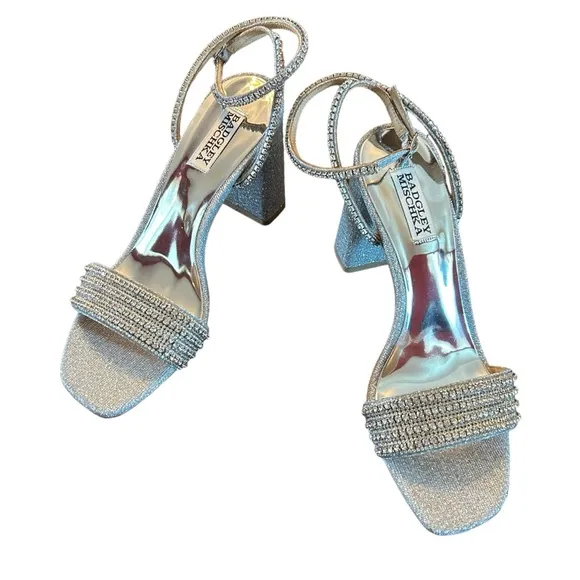 Badgley Mischka  Becca Strappy Block Heels Silver Metallic Rhinestone NEW Size 7