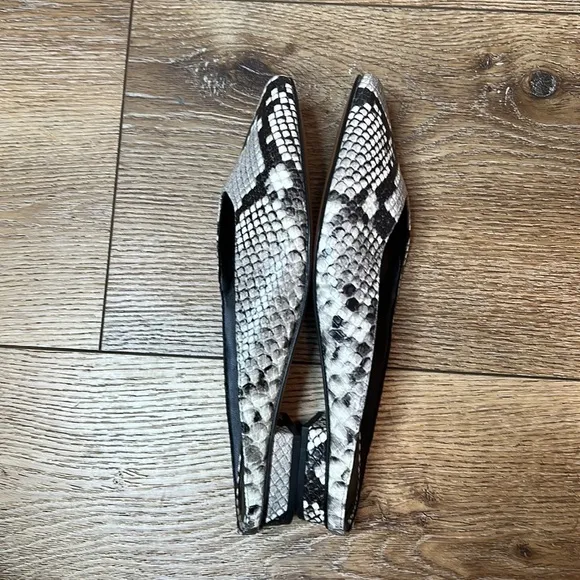 Banana Republic Snake Print Leather Mules Size 6M