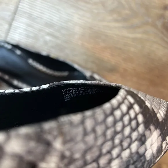 Banana Republic Snake Print Leather Mules Size 6M