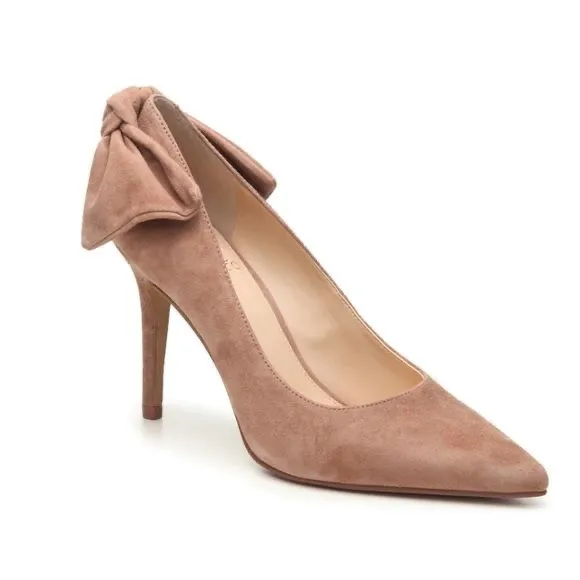 Beautiful Vince Camuto Nude/Brown Suede Alexavia Heels w/Bow Detail Size 7M