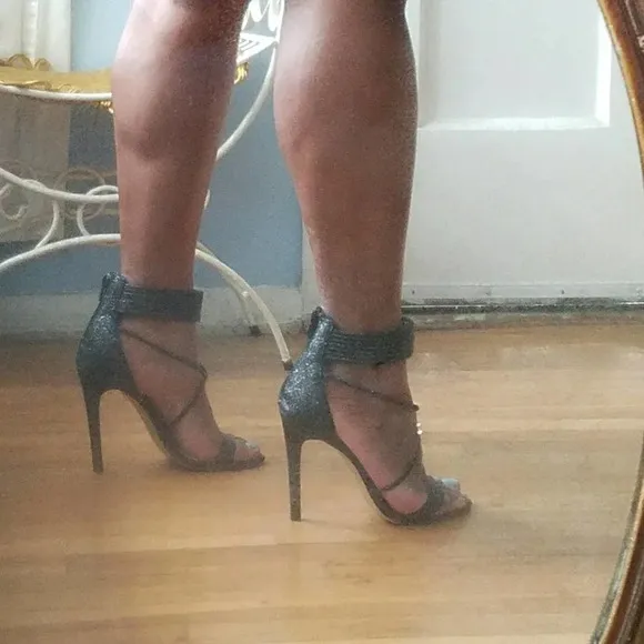 Betsey Johnson / Strappy Heels | Black &amp; Sparkly / Kora / Size 8.5