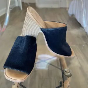 Bill Blass Niki Horse Hair mules  8.5