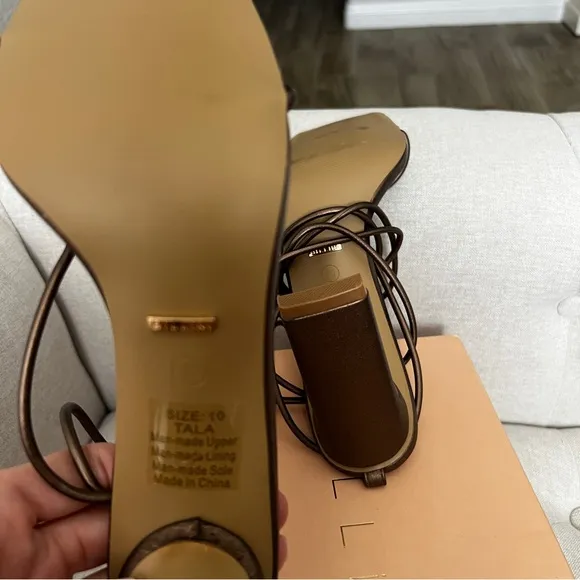 Billini NIB Bronze TALA STRAPPY HEELS size 10