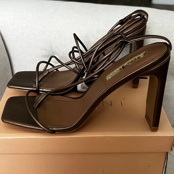 Billini NIB Bronze TALA STRAPPY HEELS size 10
