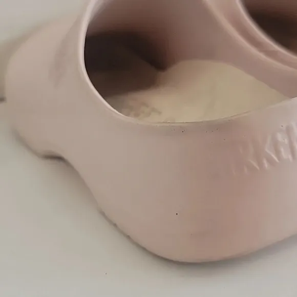 BIRKENSTOCK BIRKI'S EVA‎ CLOGS MULES POWDER PINK (sz US 6 or Euro 37)