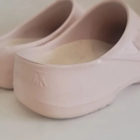 BIRKENSTOCK BIRKI'S EVA‎ CLOGS MULES POWDER PINK (sz US 6 or Euro 37)