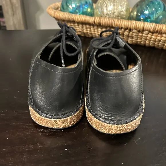 BIRKENSTOCK Gary Plain Toe Derby in Black Leather Size EU 39 / US 8 Like New